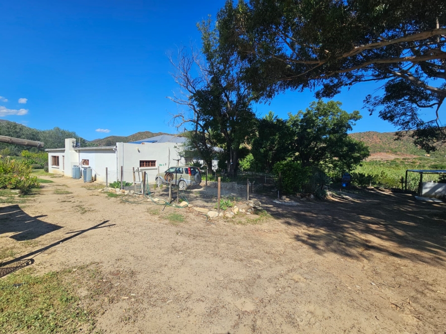 5 Bedroom Property for Sale in Ladismith Rural Western Cape
